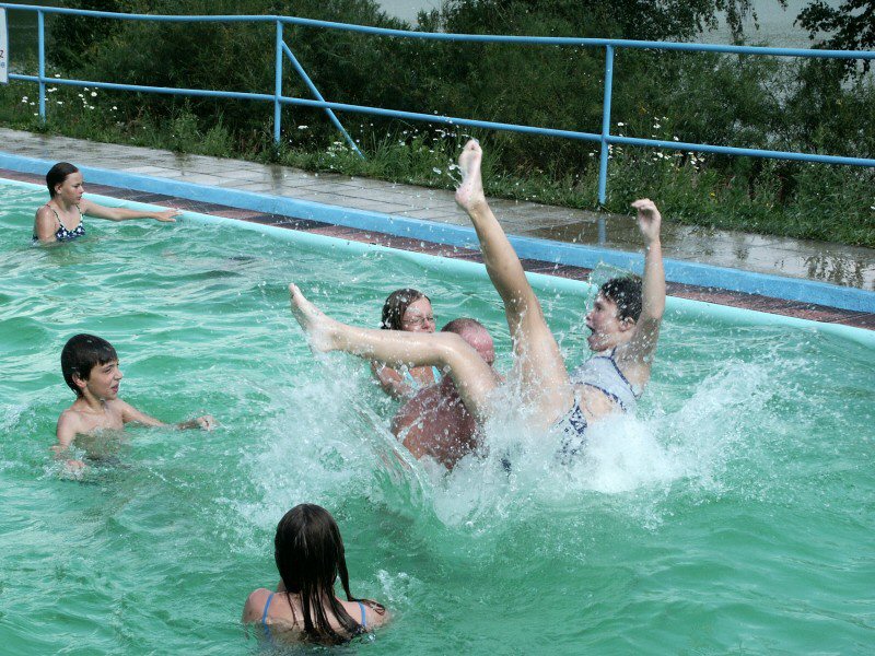 mb040805157.jpg